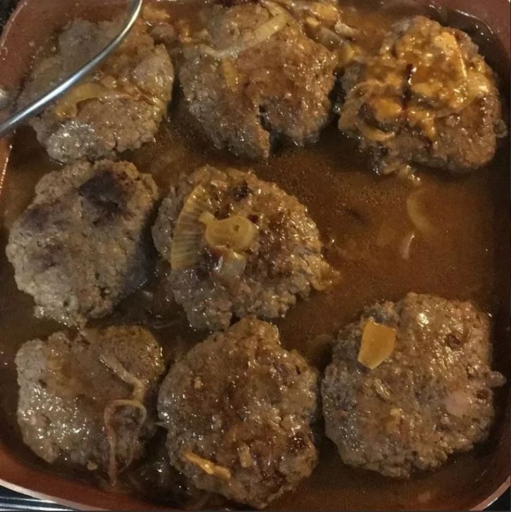 Hamburger Steak with Onions and Gravy - Junior Daily Recipes